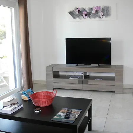 Appt Confort 3 Pieces Avec Terrasse Et Piscine A Saint-raphael - Fr-1-226a-124 Апартаменти