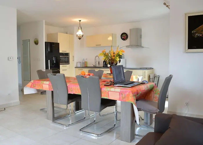 Appt Confort 3 Pieces Avec Terrasse Et Piscine A Saint-raphael - Fr-1-226a-124 * Saint-Raphaël