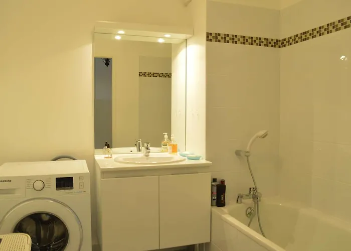 Appt Confort 3 Pieces Avec Terrasse Et Piscine A Saint-raphael - Fr-1-226a-124 * Saint-Raphaël